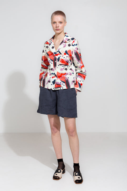 Relaxed fit linen shorts in dark grey and shirt in print