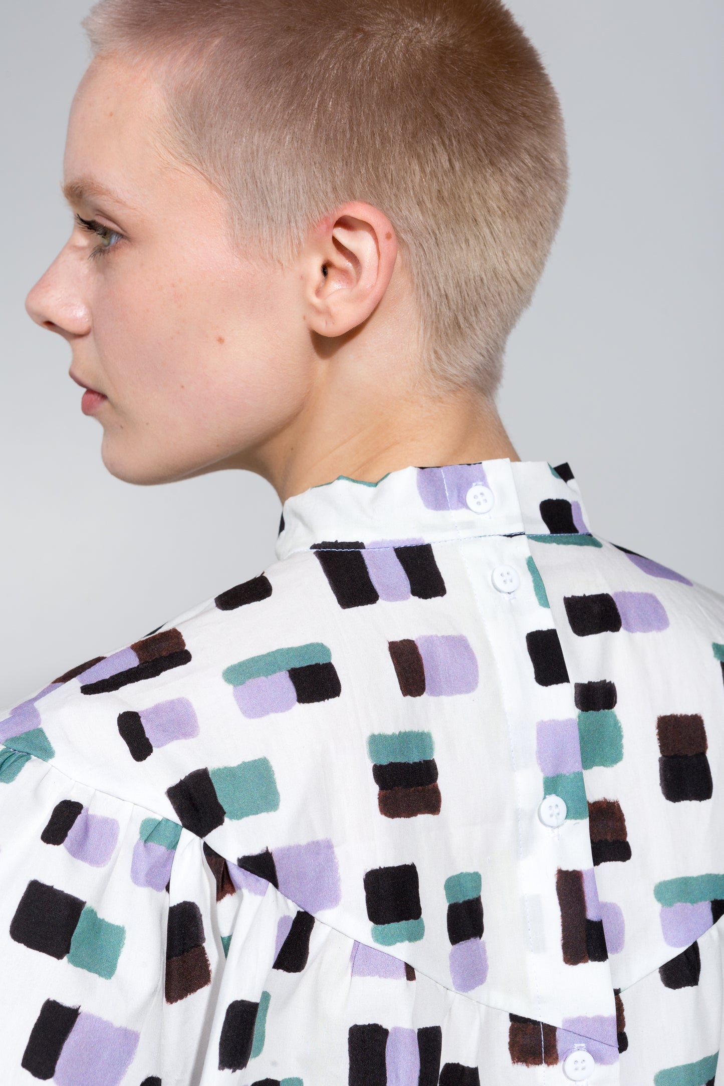 High collar organic shirt in print