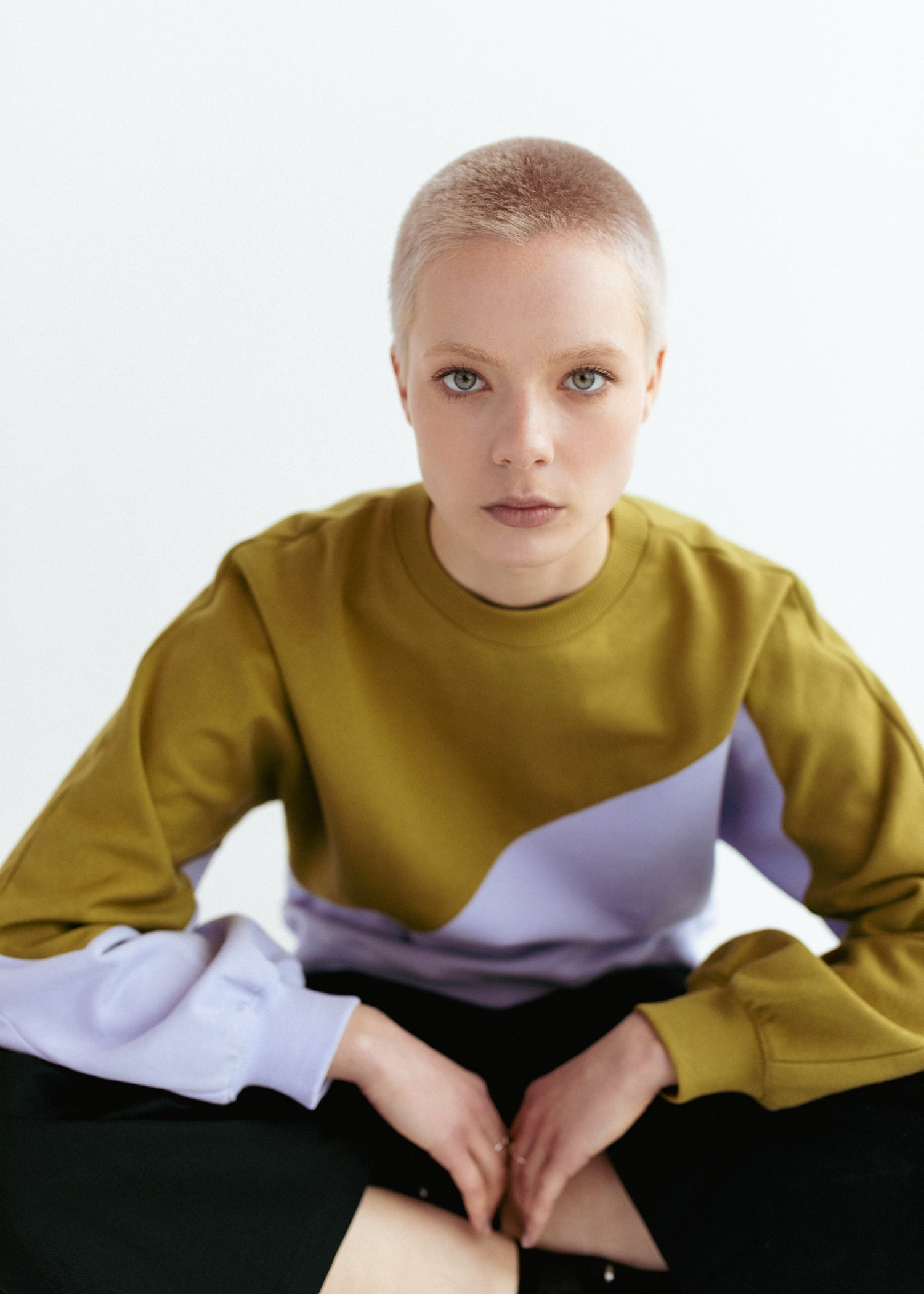 Sustainable fashion brand from Copenhagen. Organic cotton sweatshirt